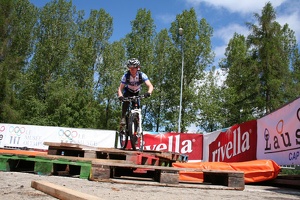 JLV2009 070